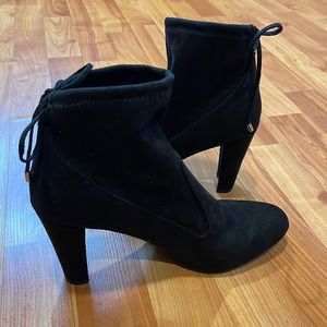 UNISA RESSIE BOOTIE